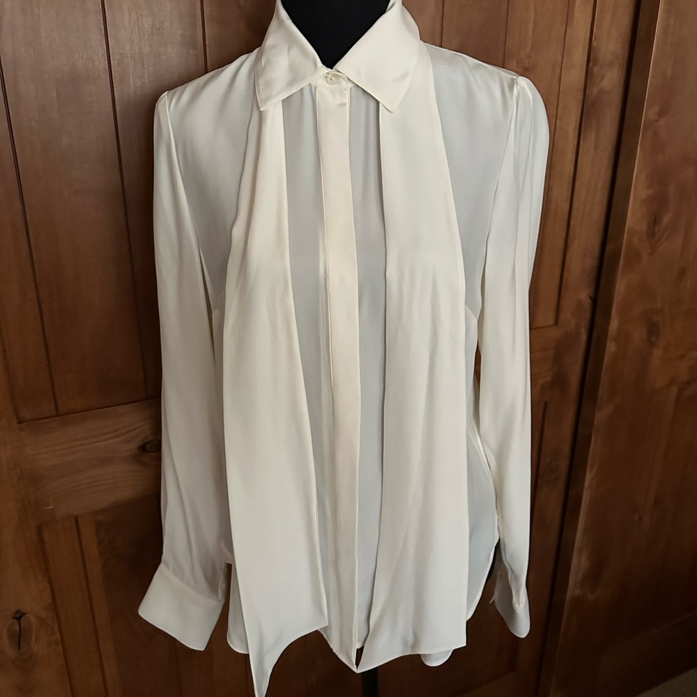 Frame - Elegant cream silk blouse